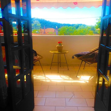 Oasis Aparthotel Skiathos Town Bagian luar foto