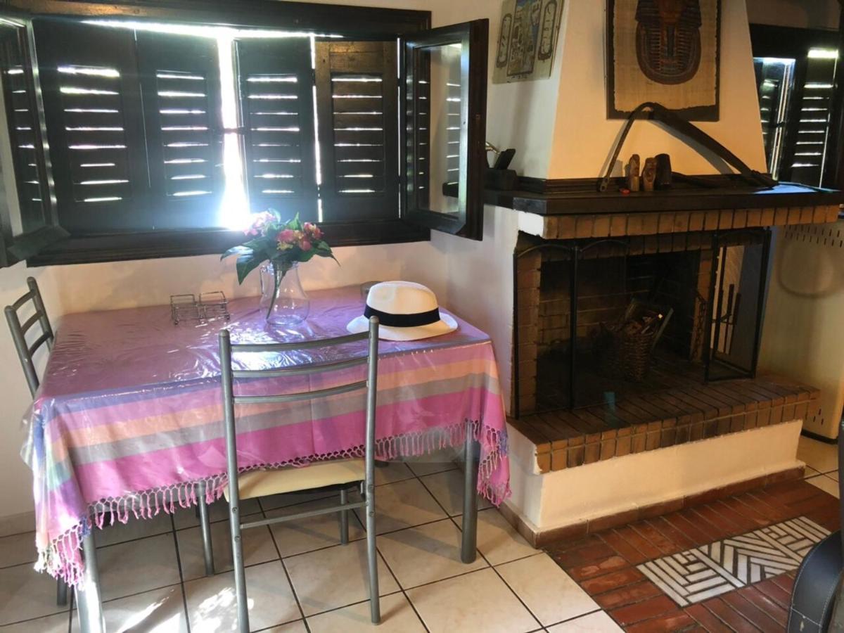 Oasis Aparthotel Skiathos Town Bagian luar foto