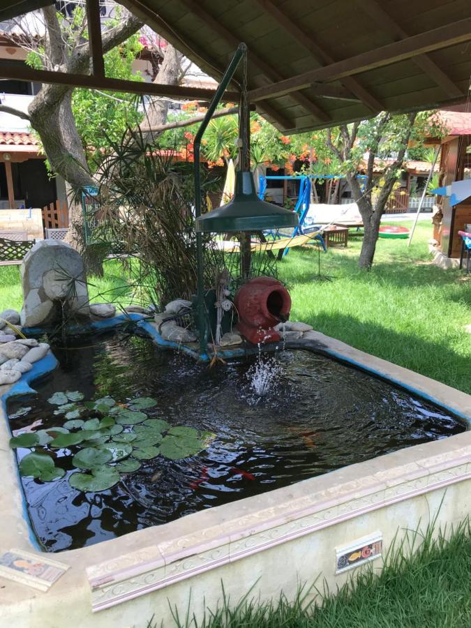 Oasis Aparthotel Skiathos Town Bagian luar foto