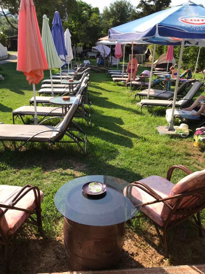 Oasis Aparthotel Skiathos Town Bagian luar foto