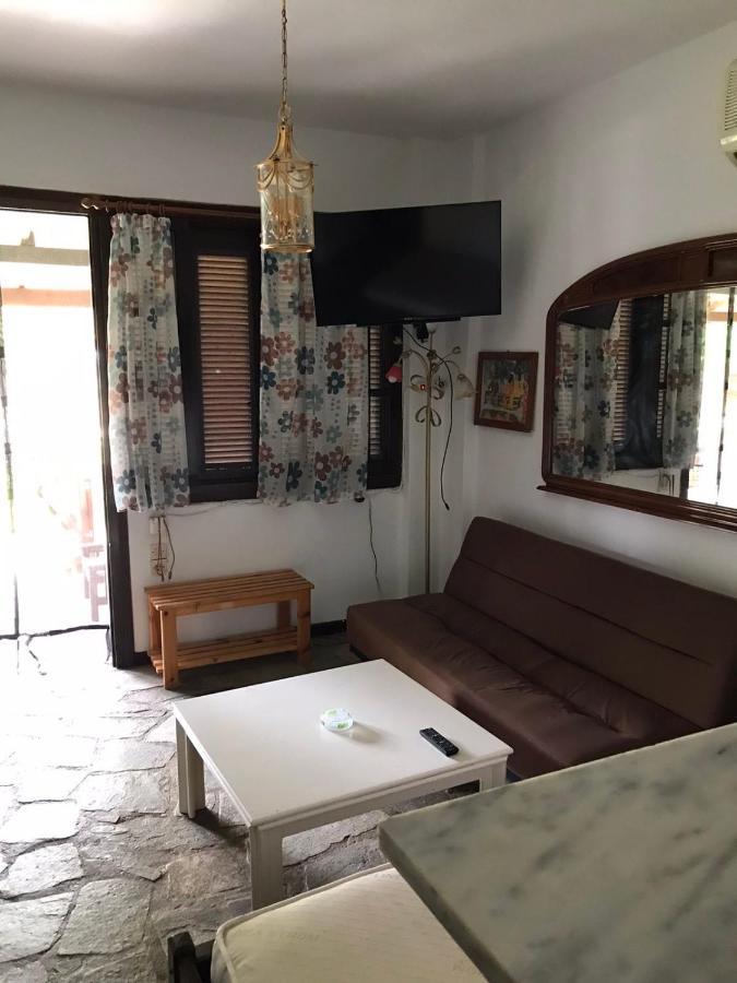 Oasis Aparthotel Skiathos Town Bagian luar foto